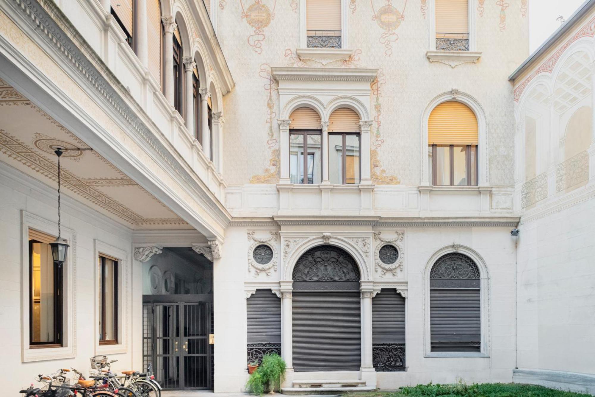Апартаменты Easylife - Accogliente Monolocale In Via Torino, Posizione Perfetta Per Scoprire La Citta Милан Экстерьер фото